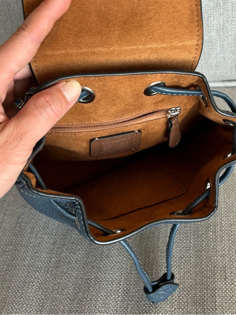 Coach Amelia small convertible backpack - Picture 5 of 8